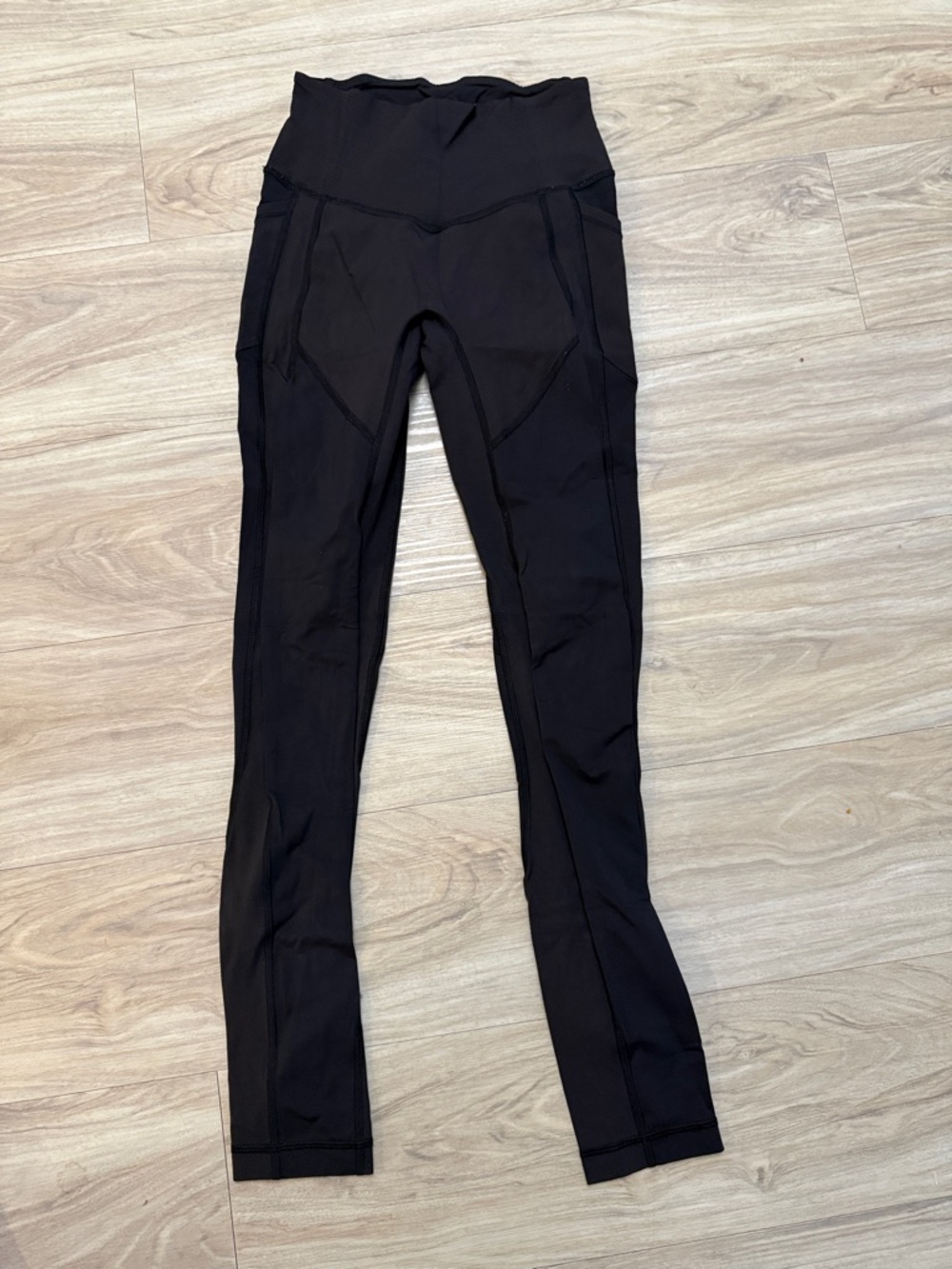 Lululemon Black High-Waist Running Leggings w/ Pockets (size 4, never worn)